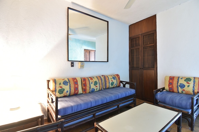 Imagen de la habitación del Hotel Suites del Sol. Foto 8