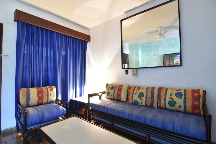Imagen de la habitación del Hotel Suites del Sol. Foto 9