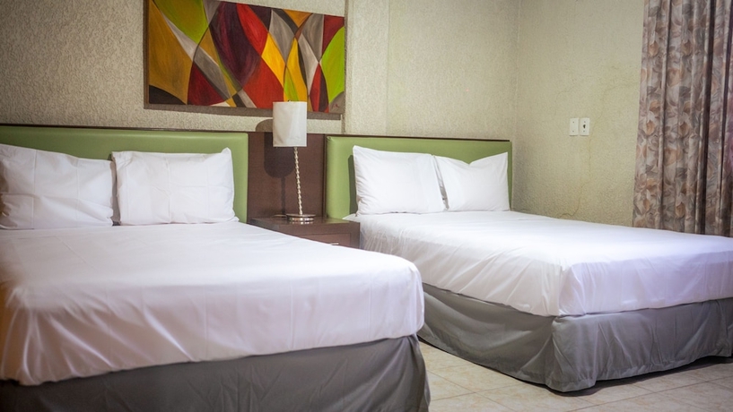 Imagen de la habitación del Hotel Suites del Sol. Foto 3