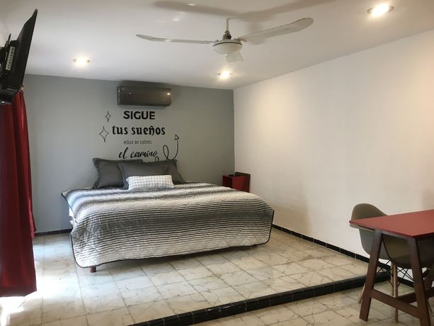 Imagen de la habitación del Hotel Suites del Sureste. Foto 2