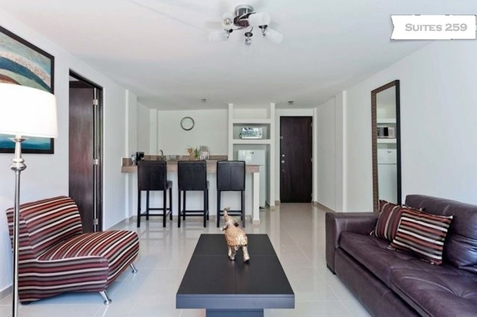Imagen de los interiores del Hotel Suites259. Foto 14
