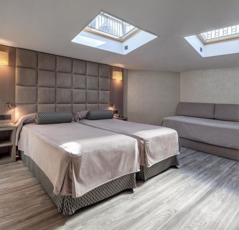 Imagen de la habitación del Hotel Suizo, Barrio Gotico. Foto 9