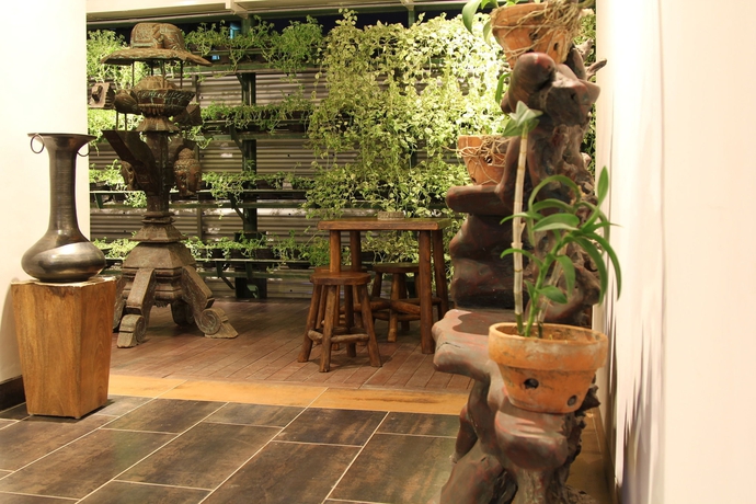 Imagen de los interiores del Hotel Sukajadi and Gallery. Foto 12