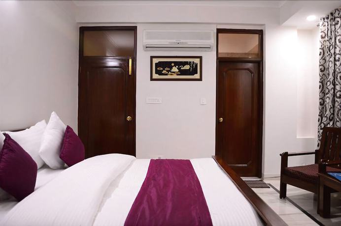 Imagen de la habitación del Hotel Sukh Vilas Jaipur. Foto 8