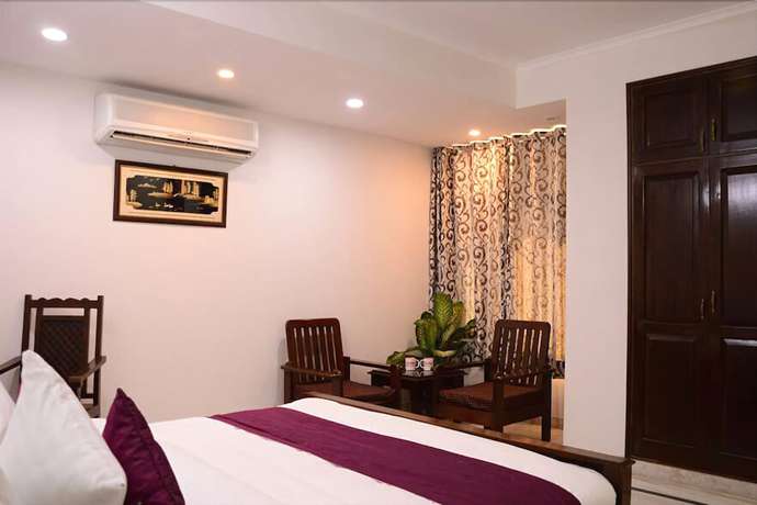Imagen de la habitación del Hotel Sukh Vilas Jaipur. Foto 11