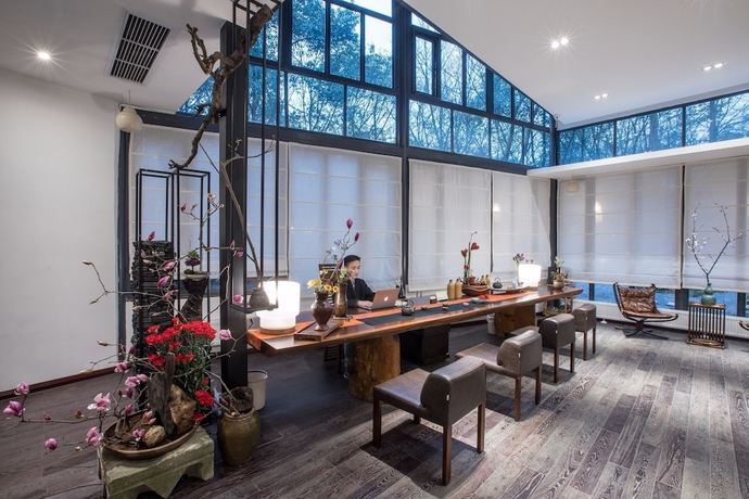 Imagen de los interiores del Hotel Sukham Advesa Emei. Foto 18