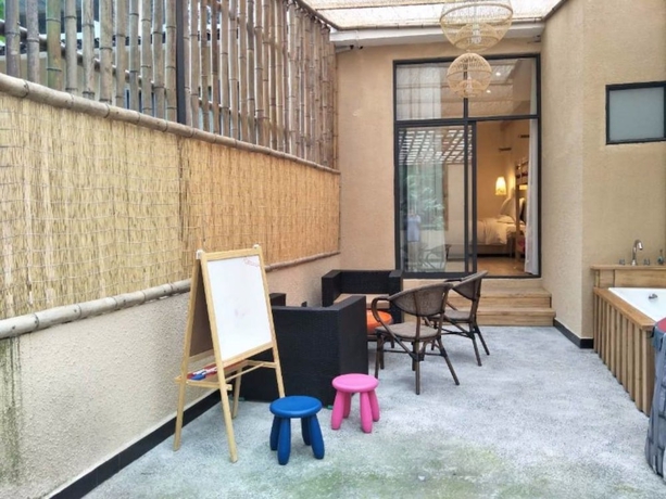 Imagen de la habitación del Hotel Sukham Advesa Emei. Foto 15