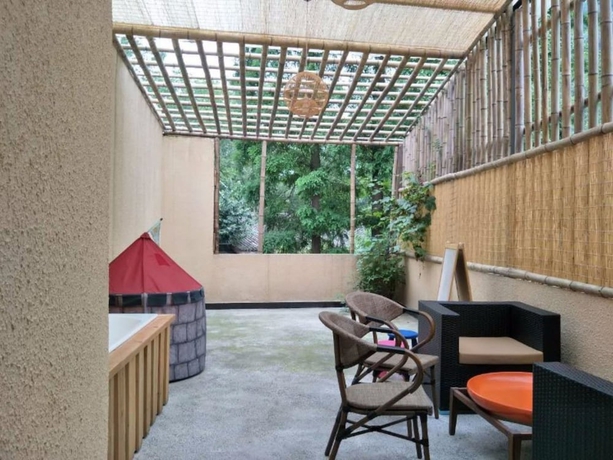 Imagen de la habitación del Hotel Sukham Advesa Emei. Foto 16