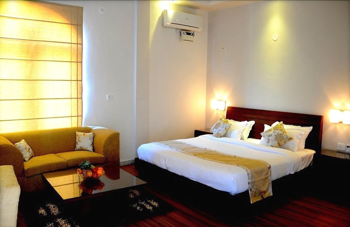 Imagen de la habitación del Hotel Sukhmantra Resort. Foto 3