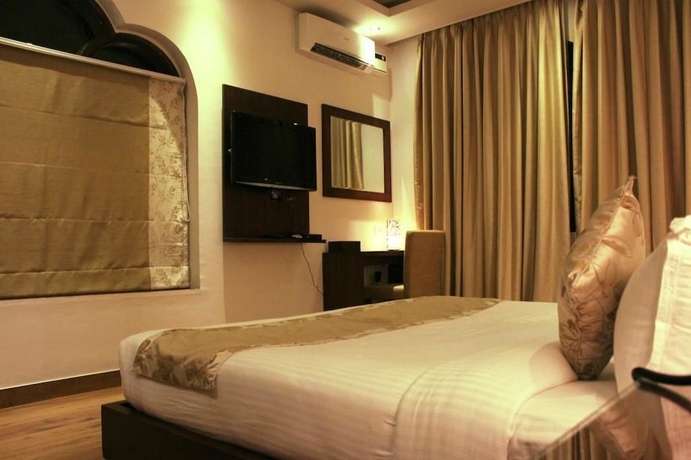 Imagen de la habitación del Hotel Sukhmantra Resort. Foto 13