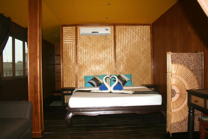 Imagen de los exteriores del Hotel Sukkasem Homestay. Foto 12