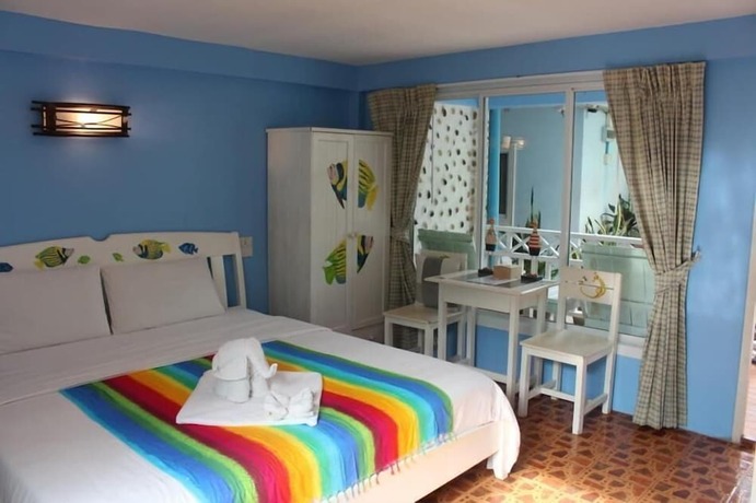 Imagen general del Hotel Sukkeebeach Kohlarn Resort. Foto 2