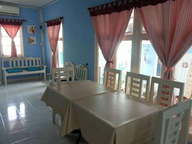 Imagen general del Hotel Sukkeebeach Kohlarn Resort. Foto 11