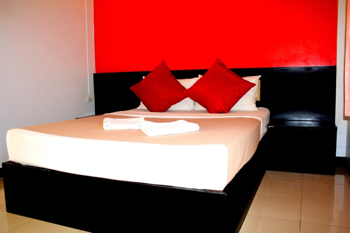 Imagen de los interiores del Hotel Suksaiburi Resort. Foto 16