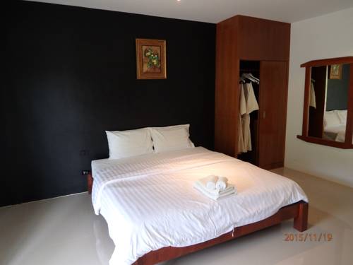 Imagen de la habitación del Hotel Suksompong Resort. Foto 7