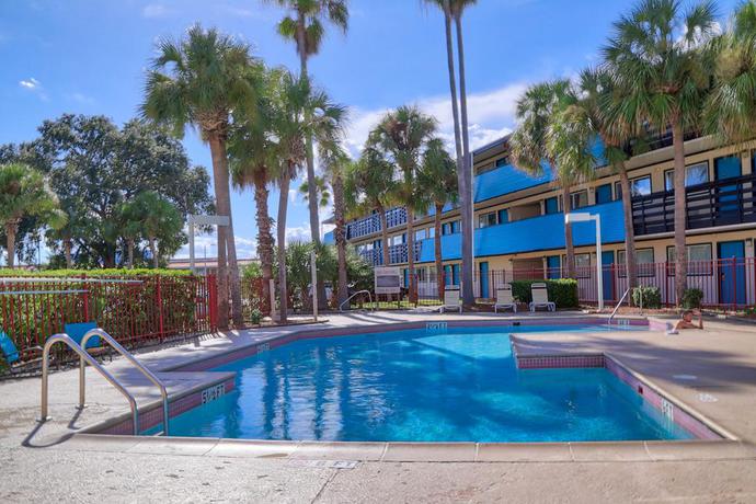 Imagen de la piscina del Hotel Sulaf Hotel LBV South. Foto 9