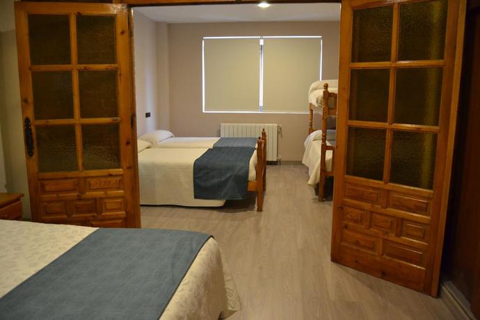 Imagen de la habitación del Hotel Sulayr. Foto 6