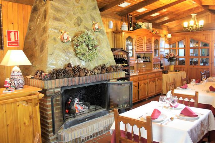 Imagen del bar/restaurante del Hotel Sulayr. Foto 2