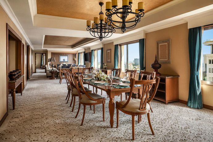 Imagen de la habitación del Hotel Sule Shangri-la, Yangon. Foto 3