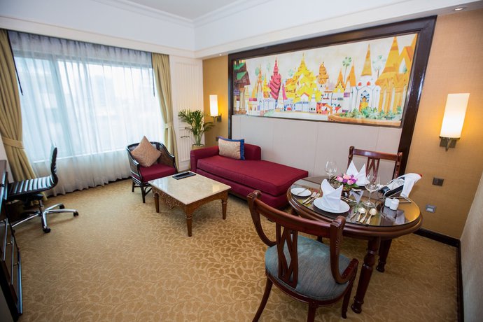 Imagen de la habitación del Hotel Sule Shangri-la, Yangon. Foto 10
