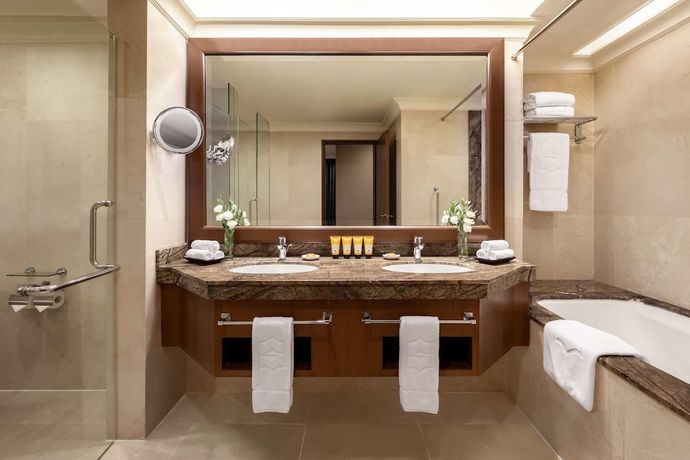 Imagen de la habitación del Hotel Sule Shangri-la, Yangon. Foto 12