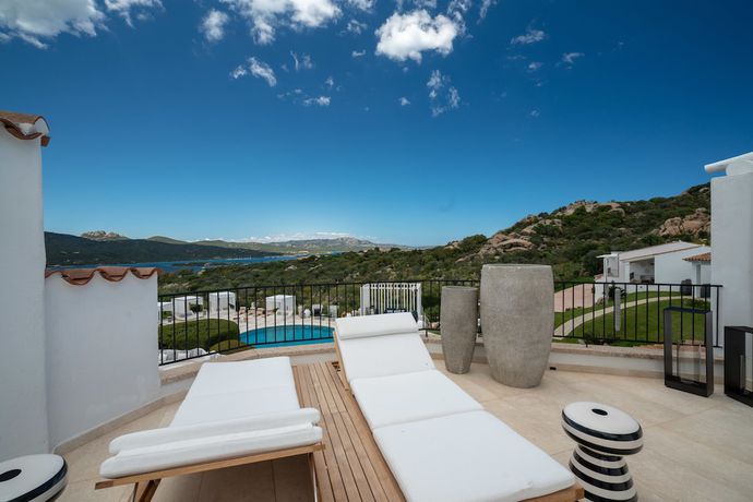 Imagen de los exteriores del Hotel Sulia House Porto Rotondo, Curio Collection by Hilton. Foto 17