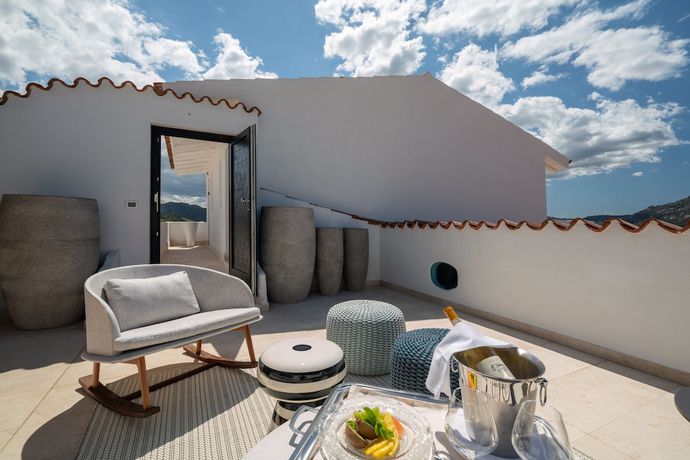 Imagen de los exteriores del Hotel Sulia House Porto Rotondo, Curio Collection by Hilton. Foto 19