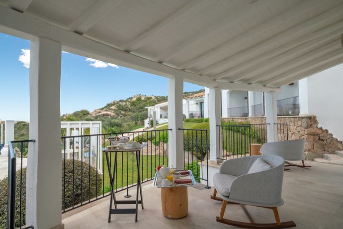 Imagen de los exteriores del Hotel Sulia House Porto Rotondo, Curio Collection by Hilton. Foto 20