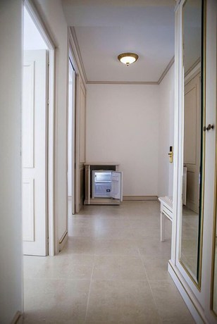 Imagen de la habitación del Hotel Sulina International. Foto 13