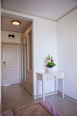 Imagen de la habitación del Hotel Sulina International. Foto 17