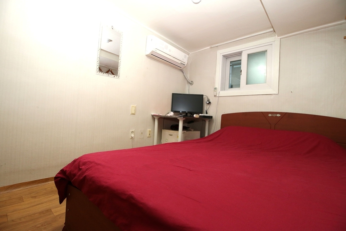 Imagen de la habitación del Hotel Sulla. Foto 7