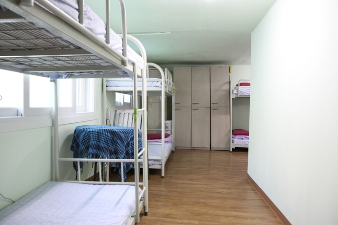 Imagen de la habitación del Hotel Sulla. Foto 14