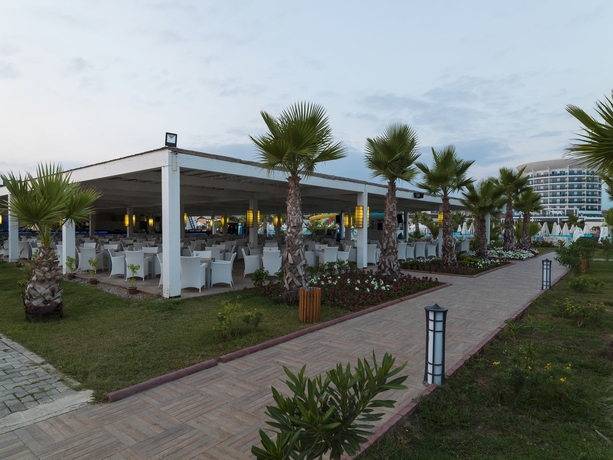 Imagen del bar/restaurante del Hotel Sultan Of Dreams. Foto 8