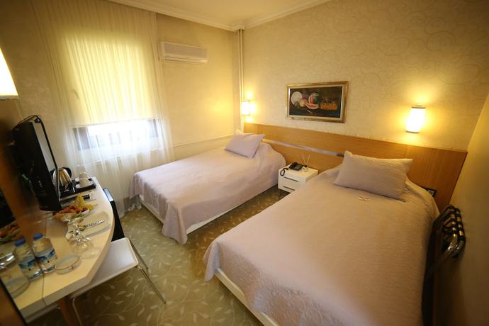 Imagen de la habitación del Hotel Sultan - Restaurant. Foto 11