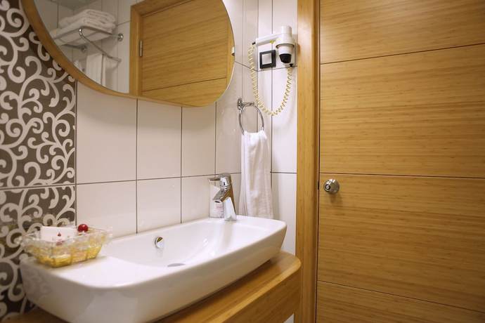 Imagen de la habitación del Hotel Sultan - Restaurant. Foto 13