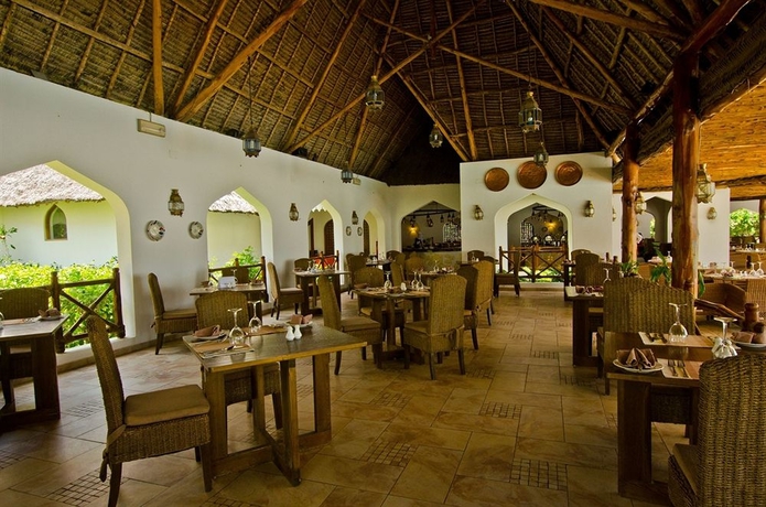 Imagen del bar/restaurante del Hotel Sultan Sands. Foto 7