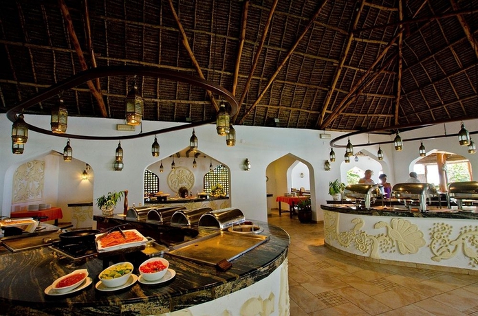 Imagen del bar/restaurante del Hotel Sultan Sands. Foto 8