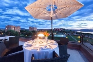 Imagen del bar/restaurante del Hotel Sultana Royal Golf. Foto 3