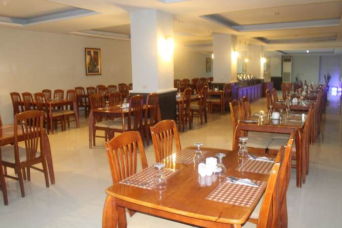 Imagen del bar/restaurante del Hotel Sulthan International. Foto 3