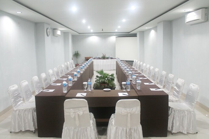 Imagen de los interiores del Hotel Sulthan International. Foto 14