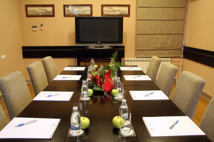 Imagen de los interiores del Hotel Sumadija, Belgrado. Foto 15