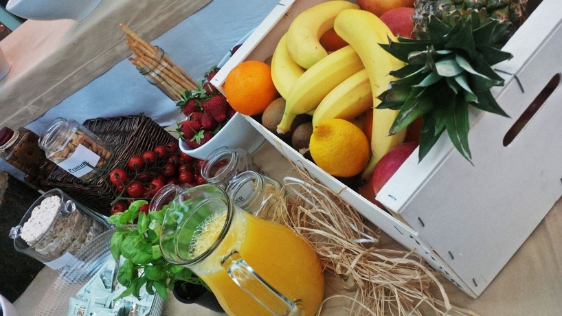 Imagen del bar/restaurante del Hotel Sumadija. Foto 6