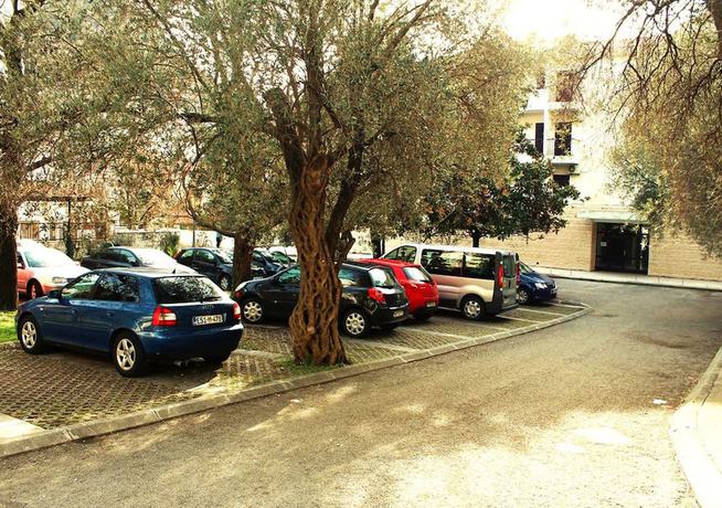 Imagen general del Hotel Sumadija, Rafailovici. Foto 1