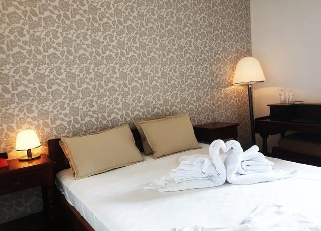 Imagen de la habitación del Hotel Sumadija, Rafailovici. Foto 11
