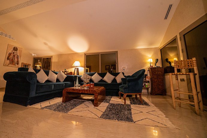 Imagen de la habitación del Hotel Sumahan Suites and Spa. Foto 6