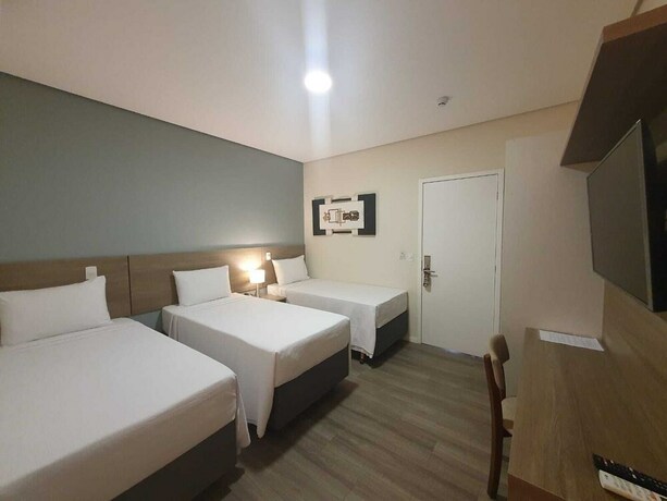 Imagen de la habitación del Hotel Sumar&eacute; Park. Foto 17