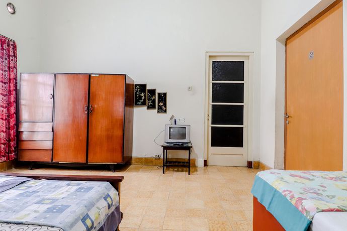 Imagen de la habitación del Hotel Sumaryo. Foto 10