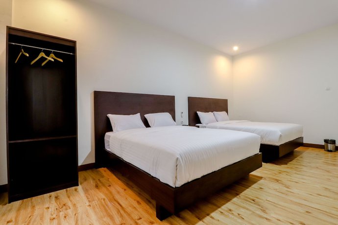Imagen de la habitación del Hotel Sumaryo. Foto 13