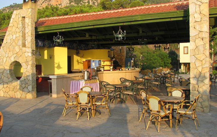 Imagen del bar/restaurante del Hotel Sumela Garden, BELDIBI. Foto 2