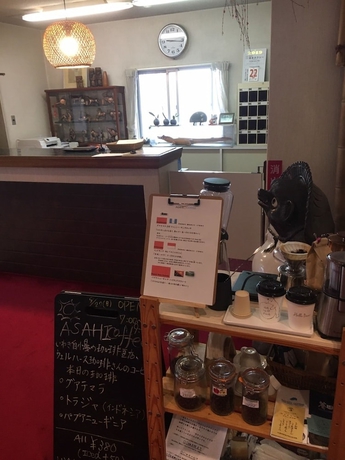 Imagen de los interiores del Hotel Suminoe. Foto 15